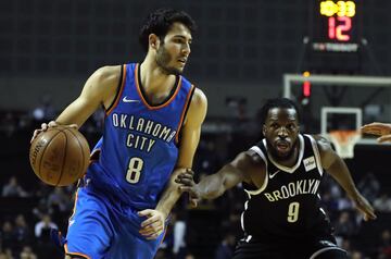 Te dejamos las mejores postales que dejó el primero de los dos partidos de NBA que se jugarán en el país. El Thunder visitó a los Nets en la Arena Ciudad de México.