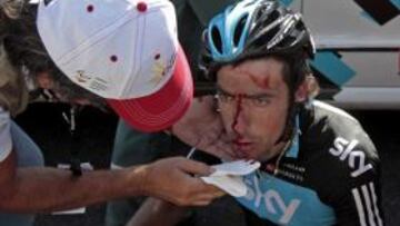 Xabier Zandio abandona tras herirse la cara en una caída