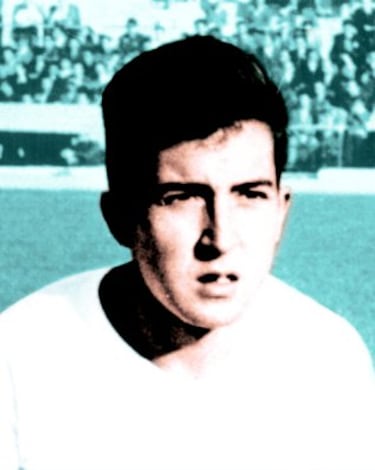 Vistió la camiseta blanca entre 1954 y 1962. Jugó con el club rojiblanco en la temporada 1962-63.