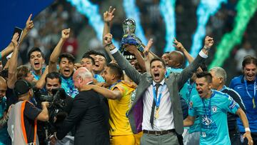 Diego Alonso hizo campeón a Pachuca en el Clausura 2016. Jugadores como "Pocho" Guzmán, Erick Guitérrez, Aquivaldo Mosquera e Hirving Lozano eran parte de ese equipo.