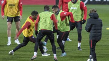 04/11/19
ENTRENAMIENTO ATLETICO DE MADRID
RENAN LODI - ANGEL CORREA