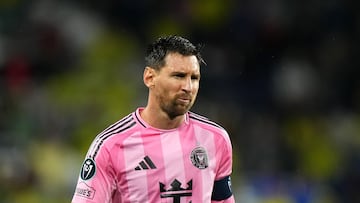NASHVILLE, TENNESSEE - MARCH 11: Lionel Messi #10 of Inter Miami CF looks on during the CONCACAF Champions Cup 2026 match between Nashville SC and Inter Miami CF at GEODIS Park on March 11, 2026 in Nashville, Tennessee. Chris Carter/Getty Images/AFP (Photo by Chris Carter / GETTY IMAGES NORTH AMERICA / Getty Images via AFP)