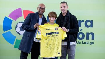 Los exjugadores del Villarreal y de la selección española, Marcos Senna y Roberto Soldado.