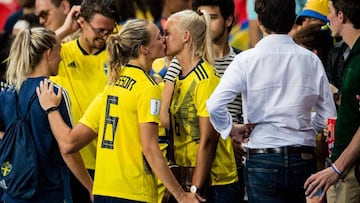 Eriksson y Harder en el famoso beso del Mundial.