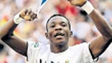 Pantsil, con la bandera israelí.