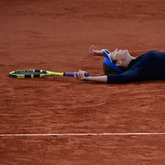 Collins confirma el efecto Almagro para pasar a cuartos