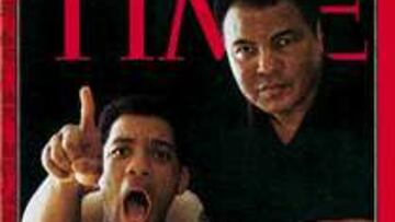 CASI IGUALES. Will Smith es el nuevo Ali en el ring; Muhammad, el sexagenario ídolo, le aplaude desde el rincón por su gran trabajo.