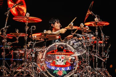 Maná emociona a Madrid con un concierto repleto de nostalgia: “Esto no es ‘fucking’ reguetón”