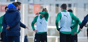 Aumenta el caos: Solabarrieta suspende el entrenamiento por la actitud de los jugadores