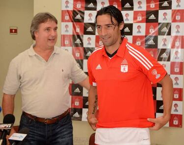 ¿Qué fue del 'Tecla' Farías, el capitán del ascenso de Ameríca?