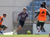 Huijsen, durante el entrenamiento.
