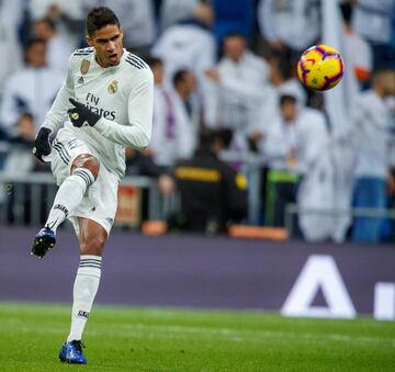 El central franc¨¦s, percibe 13.2 millones por temporada con el Real Madrid.