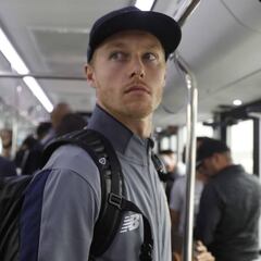 Kjaer: "Este Sevilla puede poner dos equipos igual de buenos"