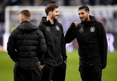 Can hits out at "false stories" surrounding Liverpool future