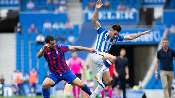 Karrikaburu ante el Eibar en Anoeta.