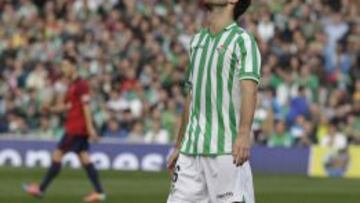 Leo Baptistao, nuevo jugador del Betis, en su debut ayer contra Osasuna.