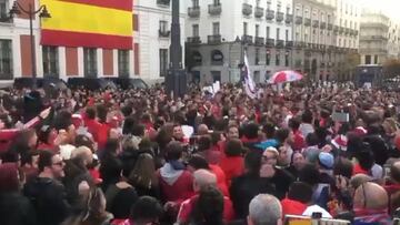 Impensable en Europa: la pasión y los cánticos de River en Sol