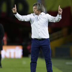 Alberto Gamero confirma que busca dos refuerzos más