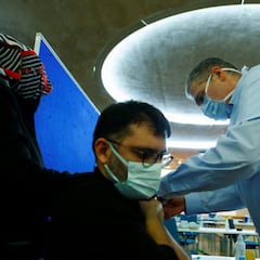 ¿Por qué hay contagios entre vacunados y los que pasaron el coronavirus?