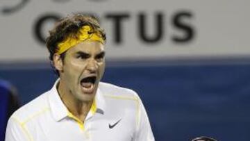 <b>TRIUNFO AL LÍMITE. </b>Federer lo pasó mal ante el francés Simon y celebró con rabia la victoria.