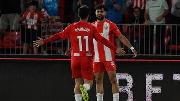 Arrinas y Arnau, los autores de los goles.