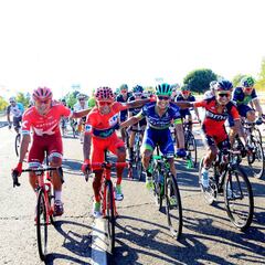 Cuatro pedalistas representan la alegría y la unión de un país