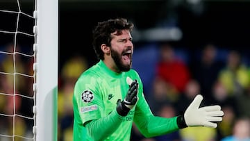 CASTELLON, SPAIN - MAY 3: Allison Becker of Liverpool FC  during the UEFA Champions League  match between Villarreal v Liverpool at the Estadio de la Ceramica on May 3, 2022 in Castellon Spain (Photo by David S. Bustamante/Soccrates/Getty Images)