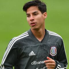 Betis solo prestará a Diego Lainez para la fecha FIFA