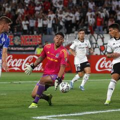 1x1 de Colo Colo: Cortés brilló en una noche oscura en Macul