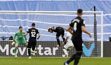 Lucas Boy¨¦ marca el 0-1 al Real Madrid.