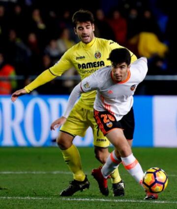 19 años. La mejor noticia del Valencia en un año negro. Como interior o como mediapunta, tiene calidad, personalidad para pedir el balón, desparpajo y llegada al área. Voro apuesta fuerte por él y Celades le vigila para la Sub-21.