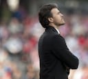 Luis Enrique, contra el césped: "Dar 3 pases, para felicitarse"