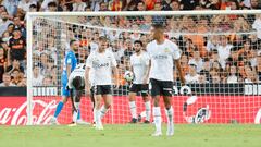 29/08/22 PARTIDO PRIMERA DIVISION
VALENCIA CF - ATLETICO DE MADRID 
GOL 0-1 GRIEZMANN TRISTEZA 




