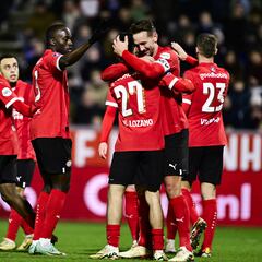 Hirving Lozano brindó asistencia en la goleada del PSV