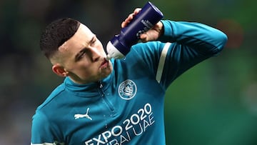 Soccer Football - Champions League - Round of 16 First Leg - Sporting CP v Manchester City - Estadio Jose Alvalade, Lisbon, Portugal - February 15, 2022 Manchester City&#039;s Phil Foden during the warm up before the match Action Images via Reuters/Carl R