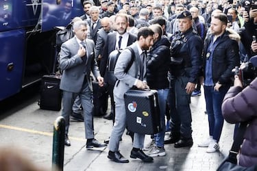 Maradona, Messi and Piqué's wound