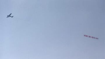 Piden la destitución de Moyes desde el cielo de Old Trafford