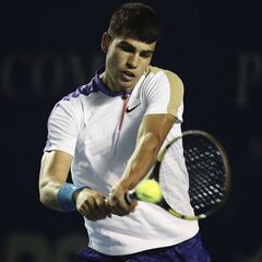 Alcaraz cae ante un gran Zverev y también jugará en Miami