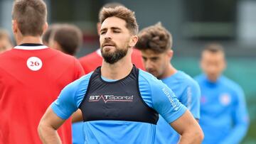 Yeray Álvarez supera sus molestias físicas.