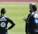 Del Bosque prueba con Sergio Ramos, Juanito y Xabi Alonso