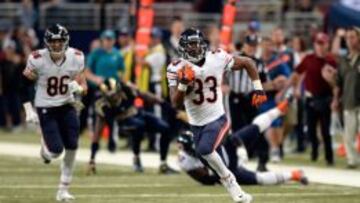 Jeremy Langford aterrorizó a la defensa de los Rams.
