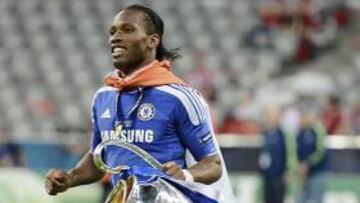 <b>SE MARCHA. </b>Drogba se va del Chelsea tras conquistar la Champions.