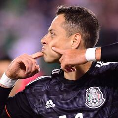 El gol de 'Chicharito' Hernández ante EEUU, el 52 con el Tri