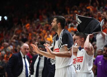 Felipe Reyes signs two-year extension with Real Madrid