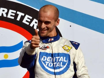 The Argentina-born defender played for Recreativo, Getafe and Atlético Madrid and the Spanish national team before becoming a rally driver in his native country.