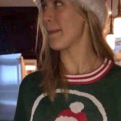 La 'traviesa' felicitación de Navidad de Genie Bouchard