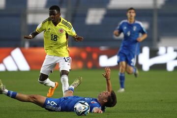 Con goles de Casadei, Baldanzi y Esposito, el equipo europeo se impuso 3-1 y clasificó a las semifinales de la Copa del Mundo.