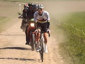 Pogacar ya prepara su asalto a la París-Roubaix 2026