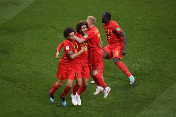 2-2. Marouane Fellaini celebró el gol del empate.