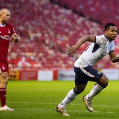 Doblete de Morelos para hacer historia y dar triunfo a Rangers